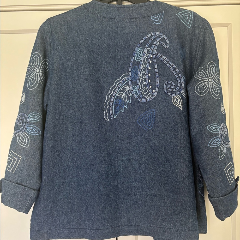 Vintage Blue Embroidered denim Jacket 100%cotton petite medium: Cottage core - Picture 5 of 5